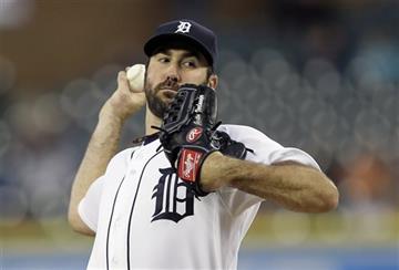 (AP Photo/Carlos Osorio). Detroit Tigers starting pitcher Justin Verlander throws during the first inning of a baseball game against the Los Angeles Angels, Wednesday, Aug. 26, 2015, in Detroit.