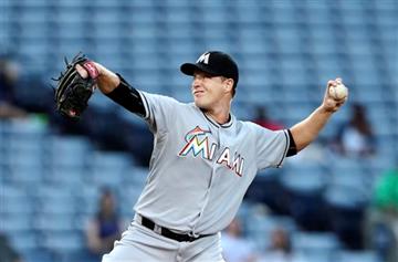 (AP Photo/John Bazemore). Miami Marlins starting pitcher Chris Narveson (45) works in the first inning of a baseball game against the Atlanta Braves Monday, Aug. 31, 2015, in Atlanta.