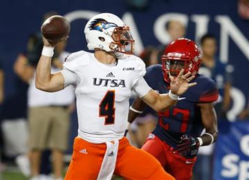 (AP Photo/Rick Scuteri). UTSA quarterback Blake Bogenschutz (4) throws down field against Arizona during the first half of an NCAA college football game, Thursday, Sept. 3, 2015, in Tucson, Ariz.