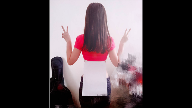 Women are comparing their waists to the width of a standard size of paper. (Instagram/elzawan)