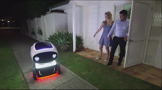 (YouTube.com/Domino's Australia)